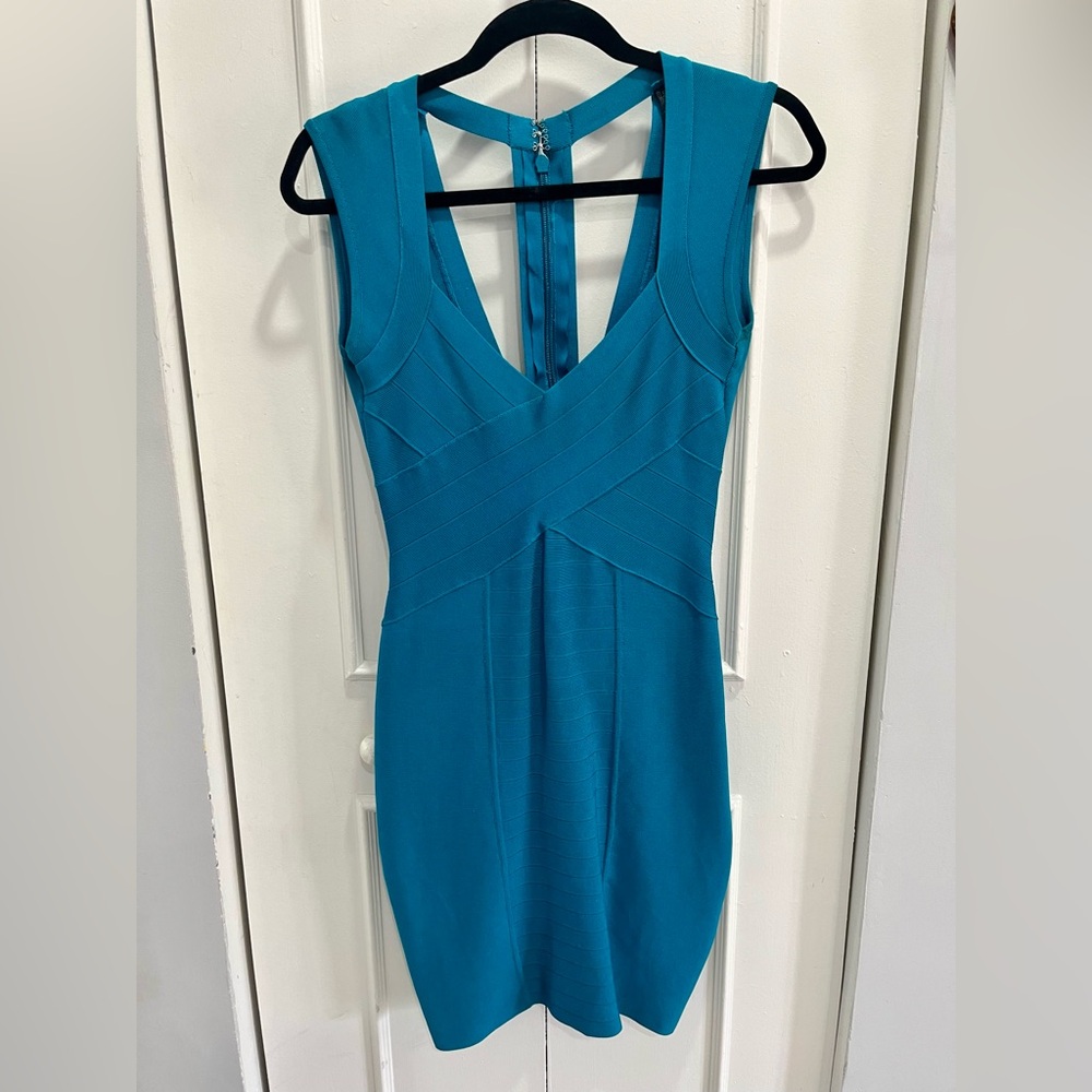 Marciano Bodycon Dress 💙
